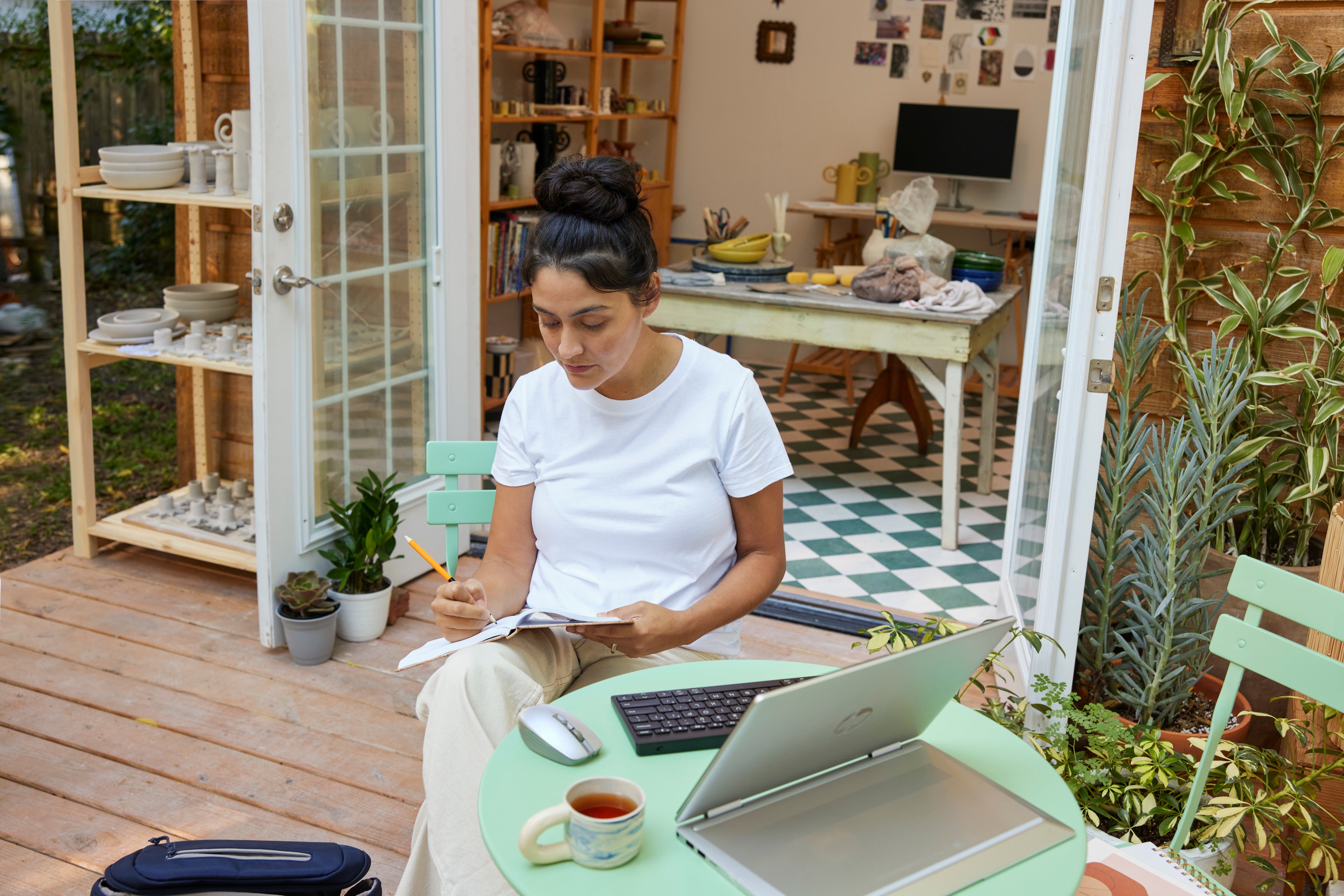 HP Clavier Bluetooth multi-périphériques compact 350 692S8AA#ABB