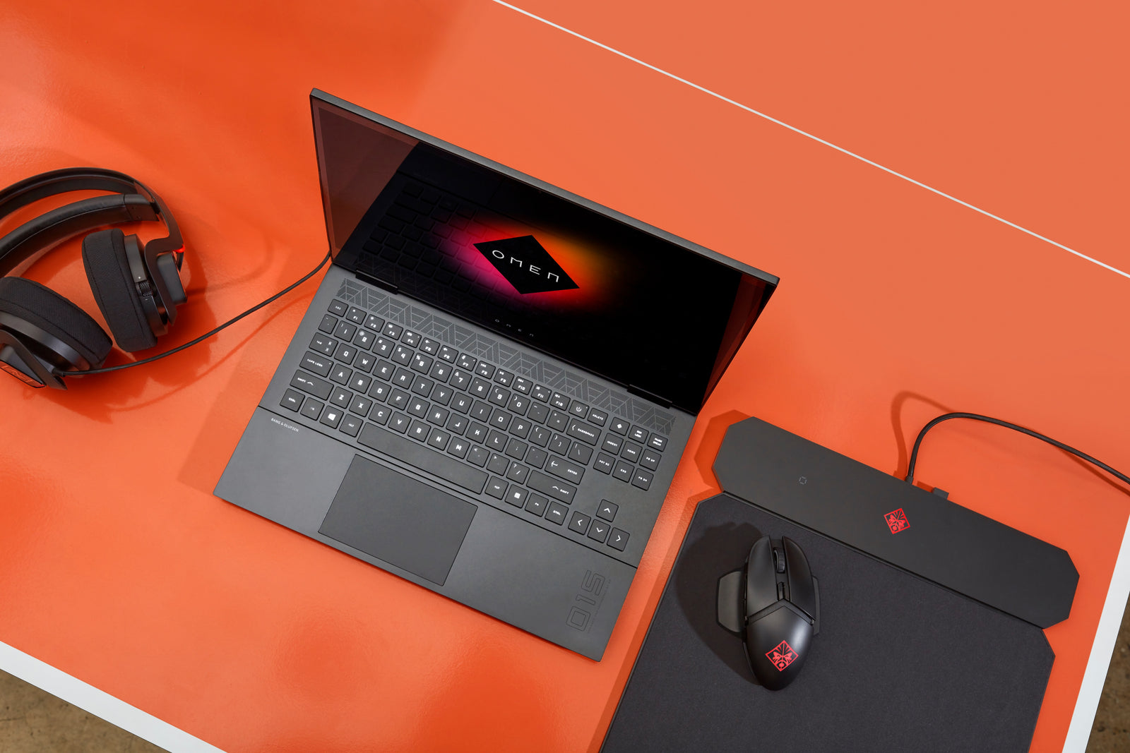 HP OMEN 15-en1078ng 15.6" AMD Ryzen 7 5800H 16GB 1TB QWERTZ DE 46J71EA
