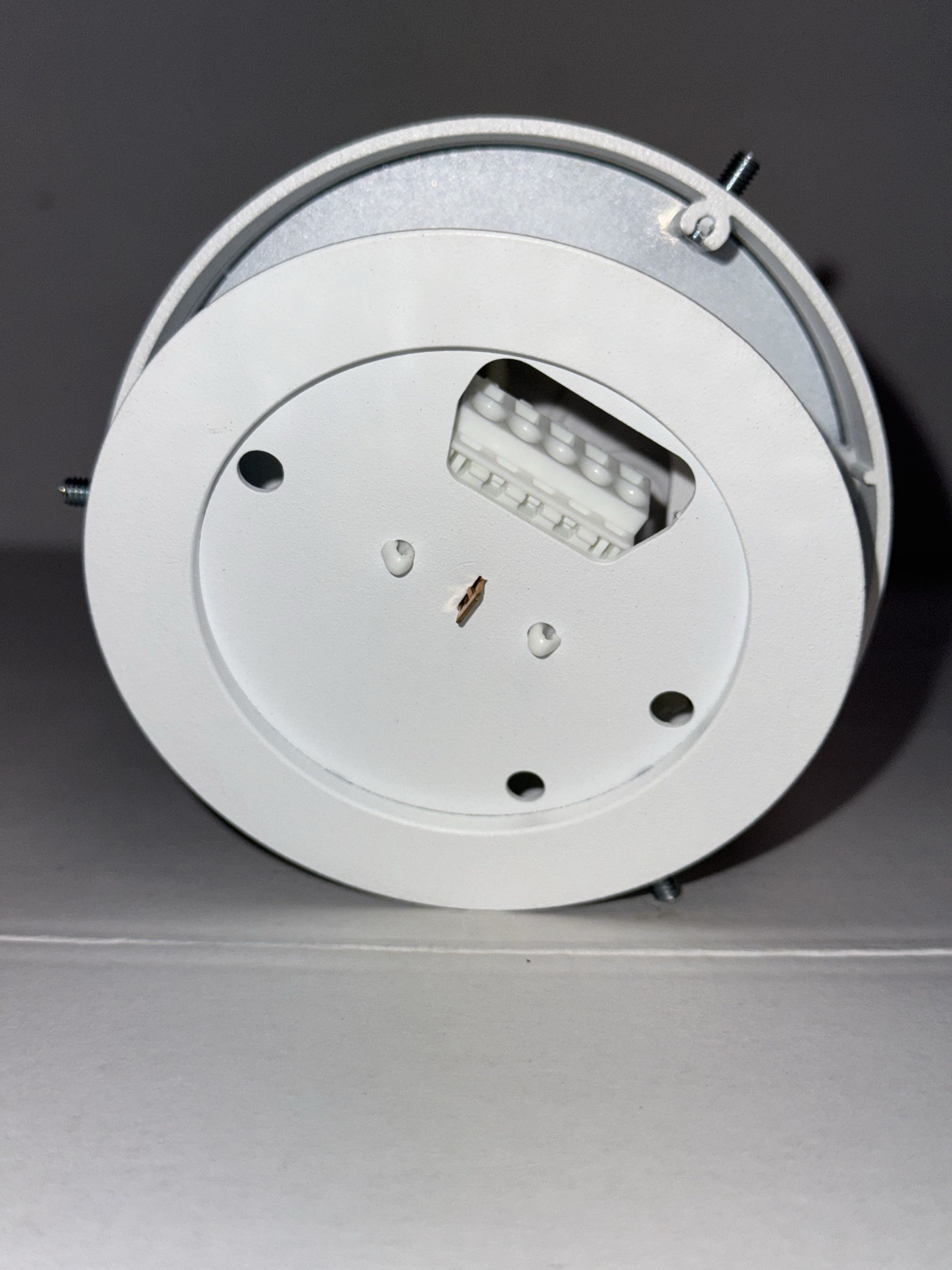 Intra Lighting Tubes C 100 déco 2350 LM 28 W 940 pour 36° 13052044201