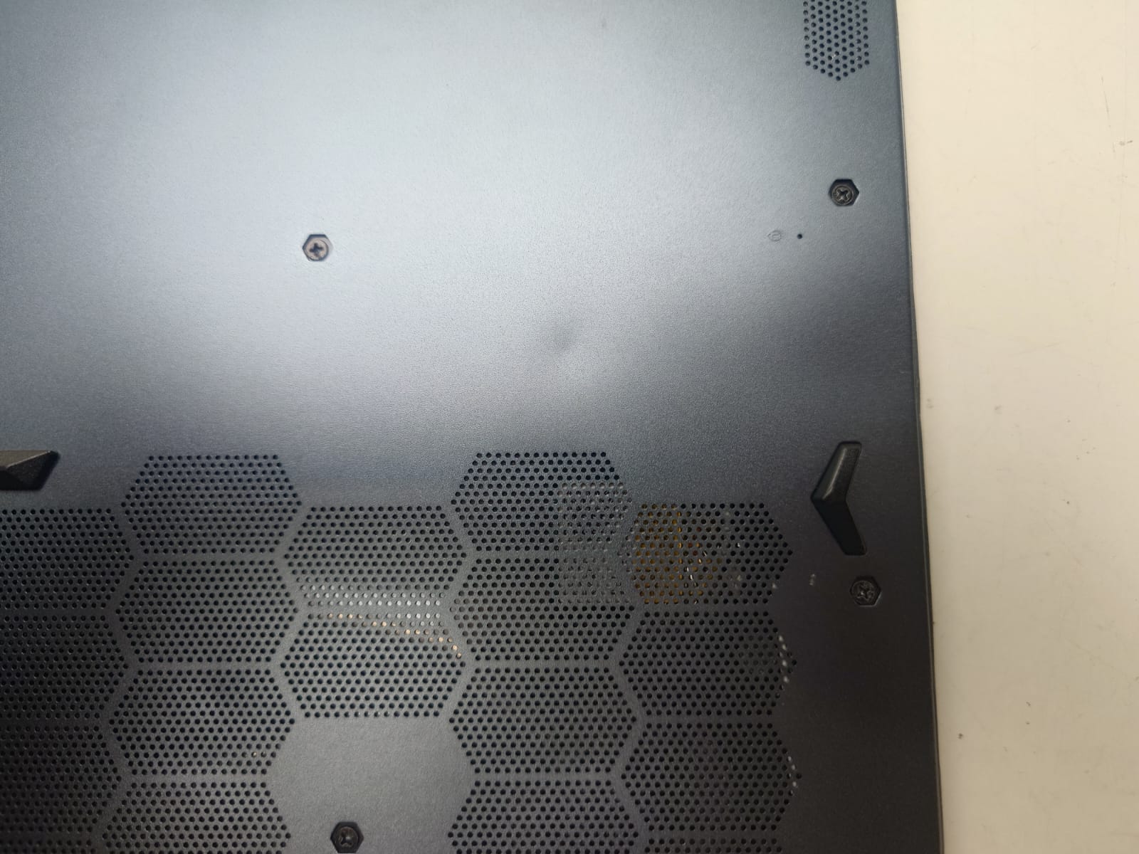 MSI Ordinateur portable Stealth 15M I7-1185G7 15,6" 16 Go 1 To GTX 1660TI W11H AZERTY français 9S7-156211-083