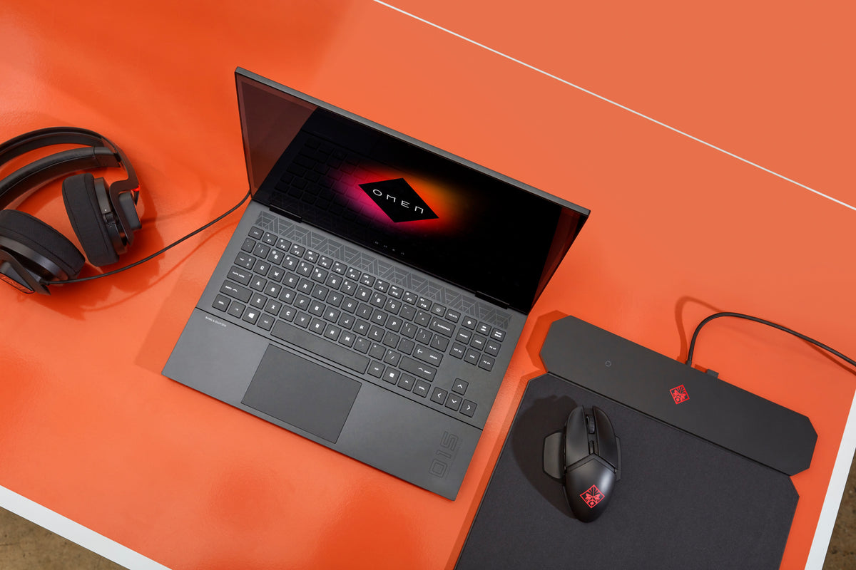 HP OMEN 15-en1078ng 15.6" AMD Ryzen 7 5800H 16Go 1TB QWERTZ DE 46J71EA